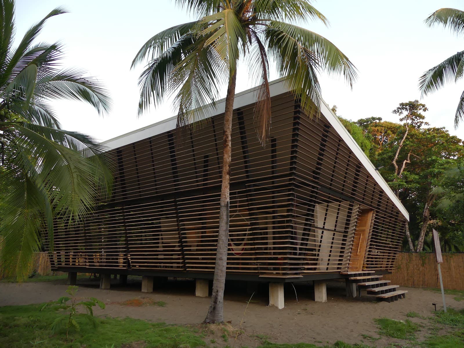 No-Footprint House teak facade