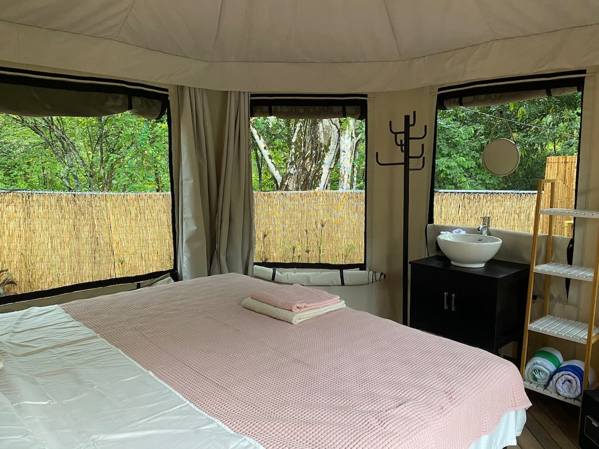 Safari Tent with Pool 1, interior detail